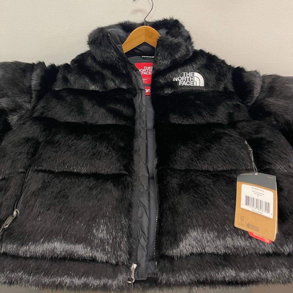 ❌SOLD❌Supreme The North Face Nuptse Faux Fur BLACK 
size Small FW20